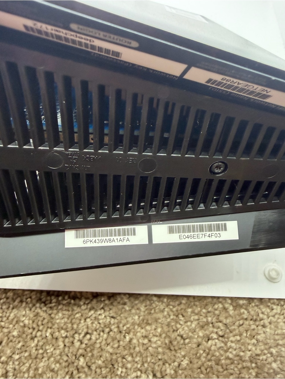 Netgear Nighthawk Wireless Router - Black - Picture 9 of 12